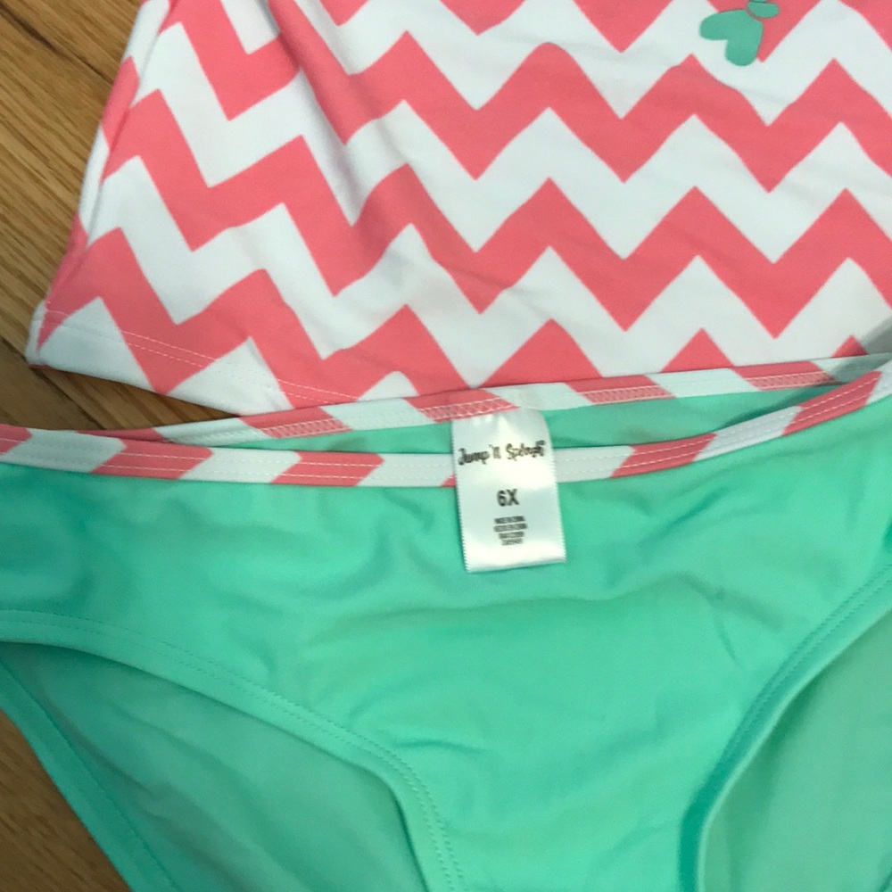 Swimsuit - Picture 3 of 5